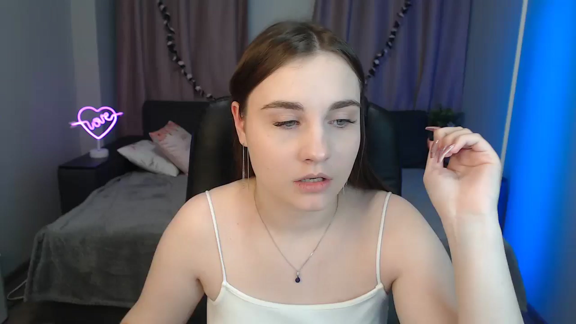 Gallery image thumbnail from LaneyGrey's myfreecams stream on, 11/12/2024, 12:26 image 8 of 20