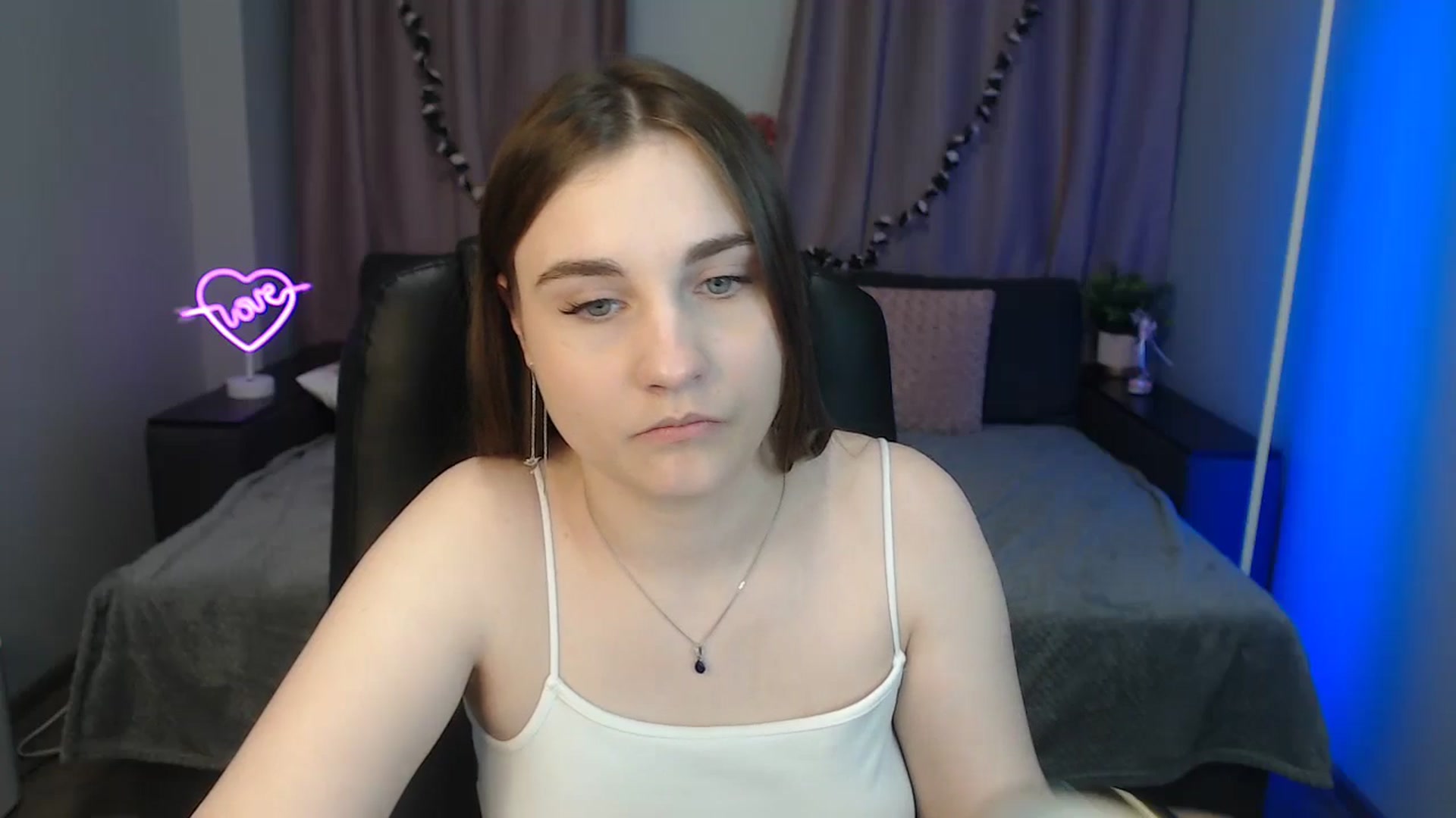 Gallery image thumbnail from LaneyGrey's myfreecams stream on, 11/12/2024, 12:26 image 18 of 20