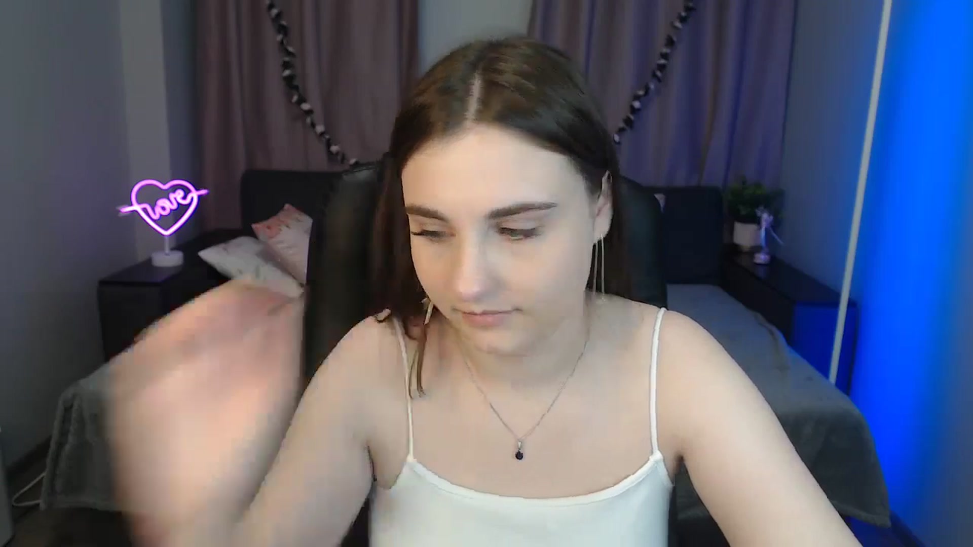 Gallery image thumbnail from LaneyGrey's myfreecams stream on, 11/12/2024, 12:26 image 6 of 20