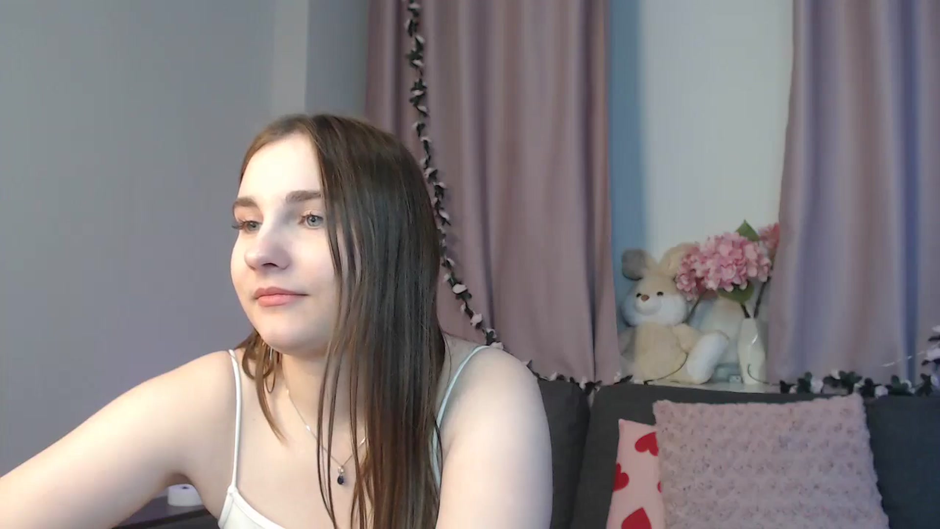 Gallery image thumbnail from LaneyGrey's myfreecams stream on, 11/12/2024, 14:49 image 8 of 20