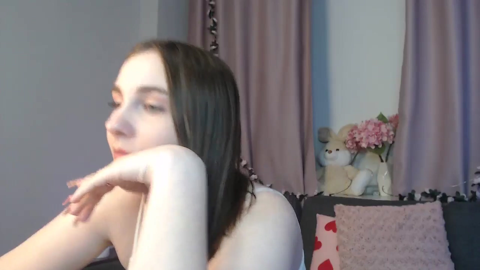 Gallery image thumbnail from LaneyGrey's myfreecams stream on, 11/12/2024, 14:49 image 19 of 20