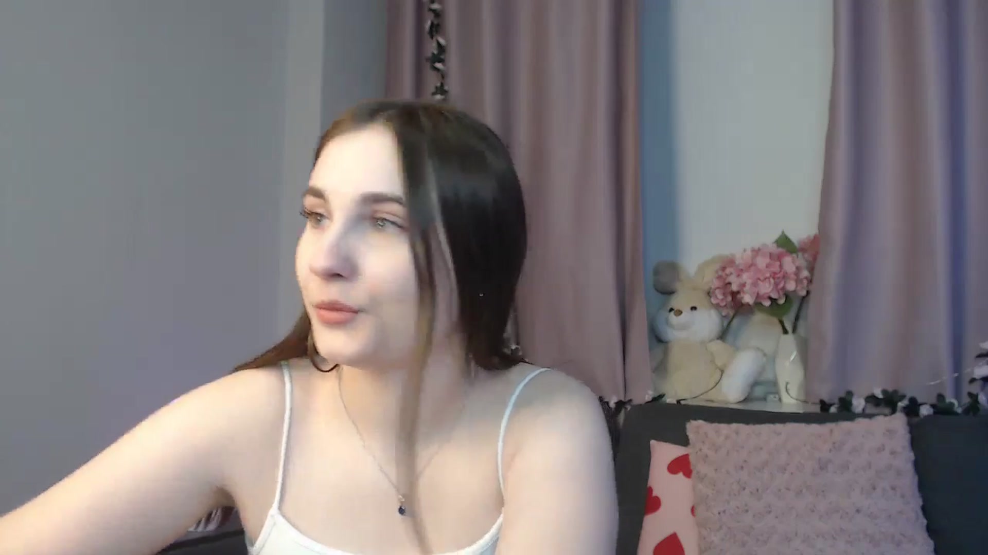 Gallery image thumbnail from LaneyGrey's myfreecams stream on, 11/12/2024, 14:49 image 5 of 20