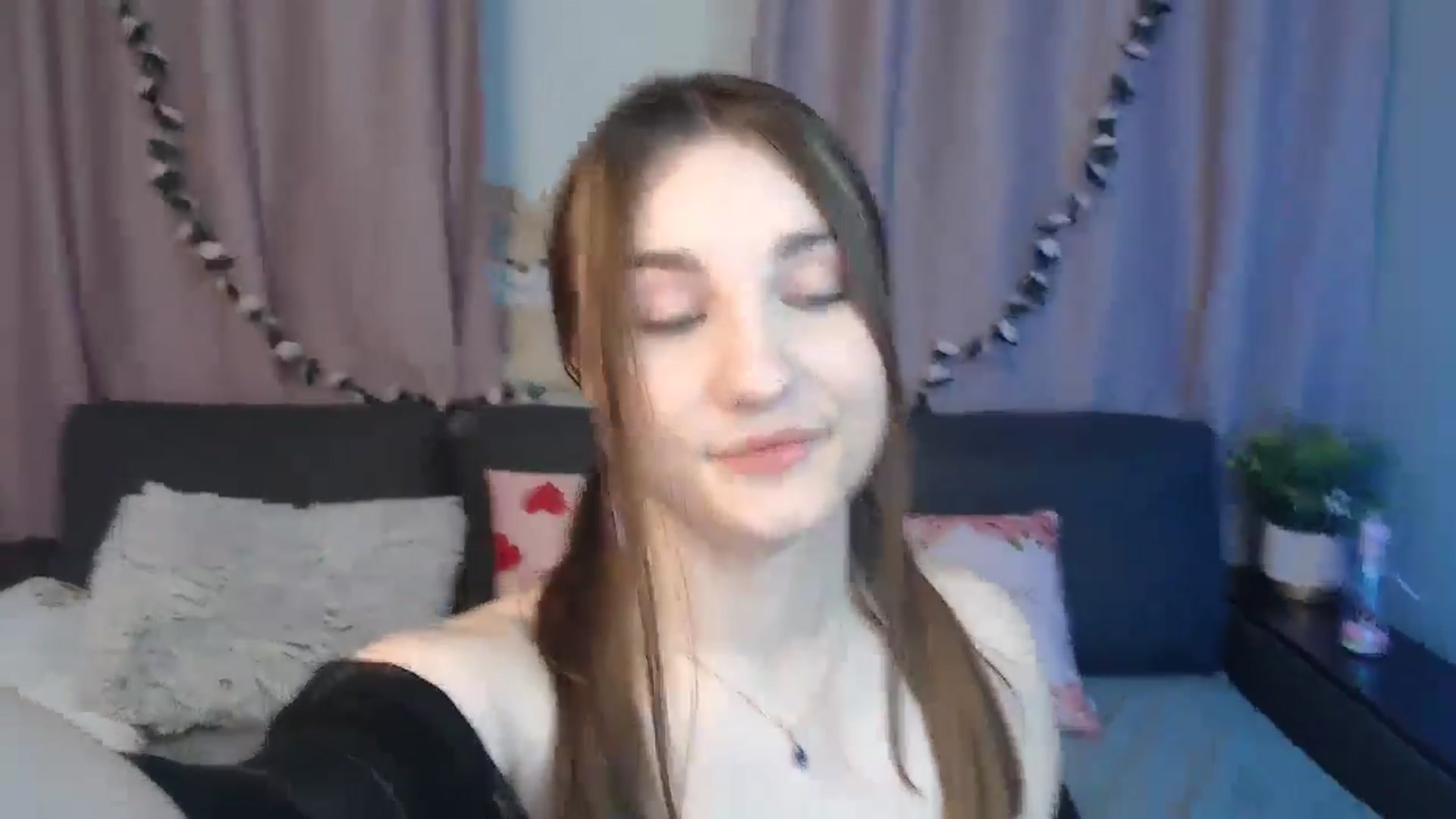Gallery image thumbnail from LaneyGrey's myfreecams stream on, 11/16/2024, 10:51 image 3 of 20