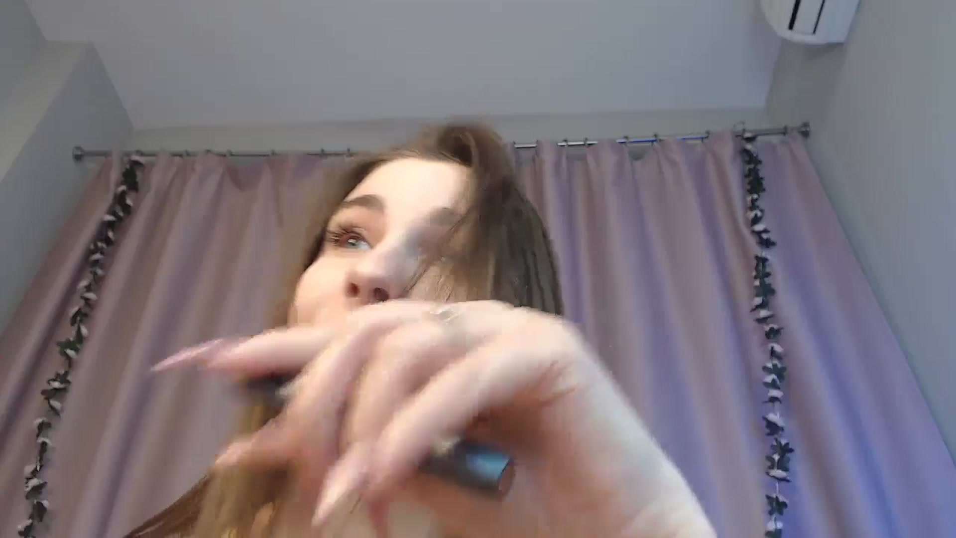 Gallery image thumbnail from LaneyGrey's myfreecams stream on, 11/20/2024, 13:20 image 16 of 20