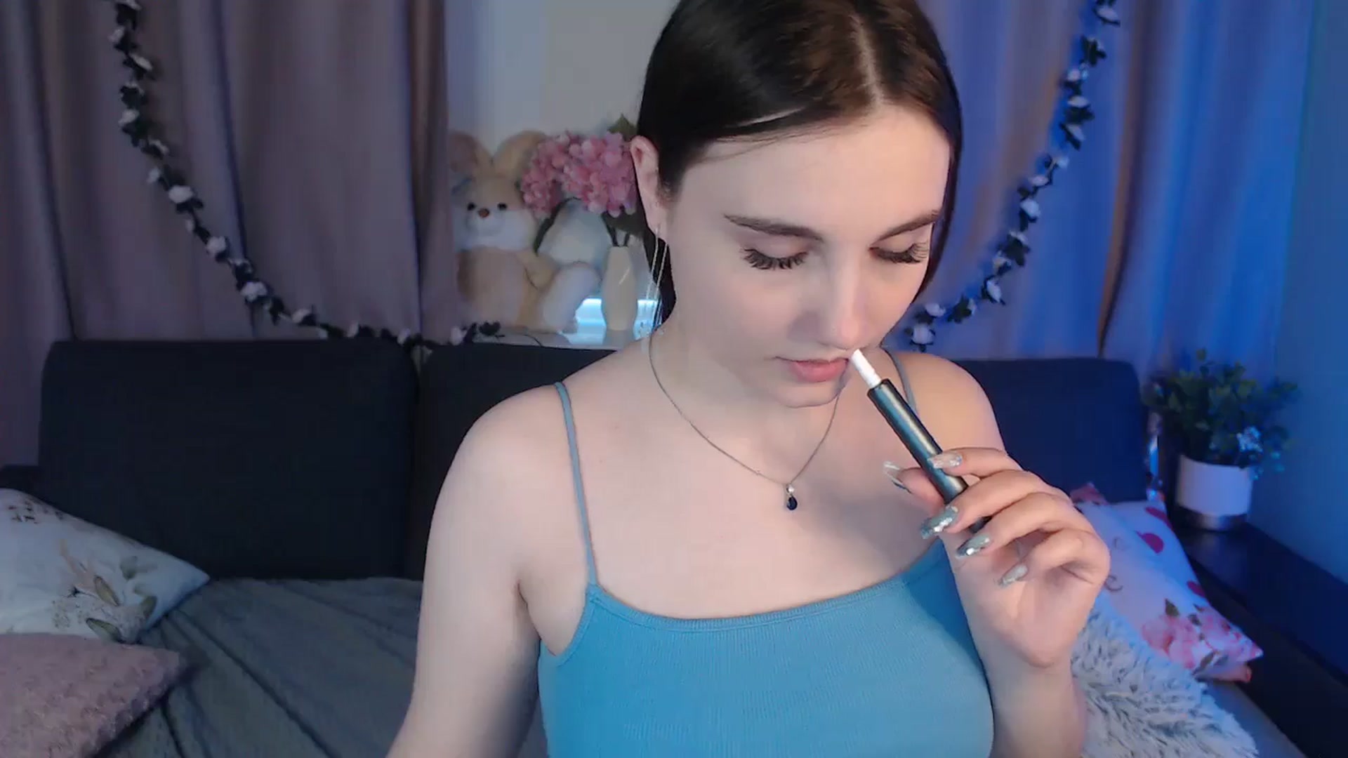 Gallery image thumbnail from LaneyGrey's myfreecams stream on, 11/25/2024, 12:52 image 9 of 20