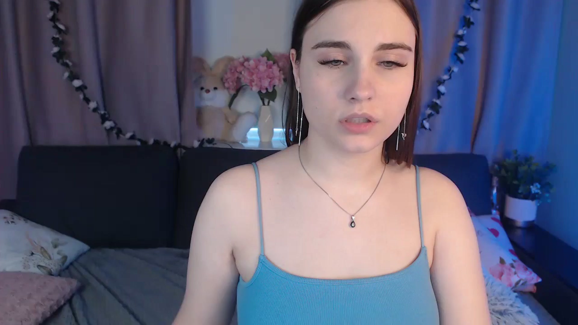 Gallery image thumbnail from LaneyGrey's myfreecams stream on, 11/25/2024, 12:52 image 10 of 20