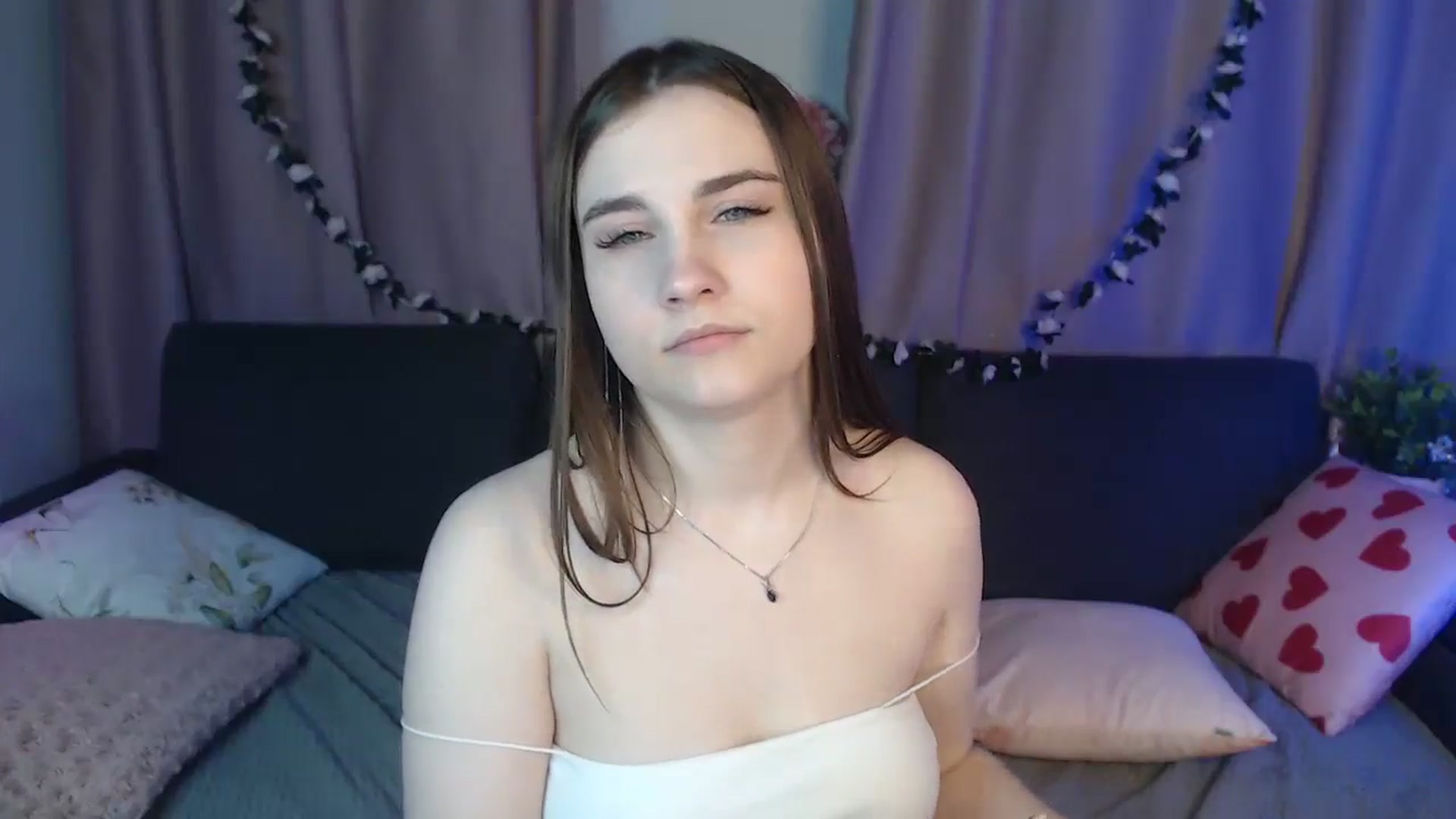 Gallery image thumbnail from LaneyGrey's myfreecams stream on, 11/26/2024, 13:59 image 4 of 20