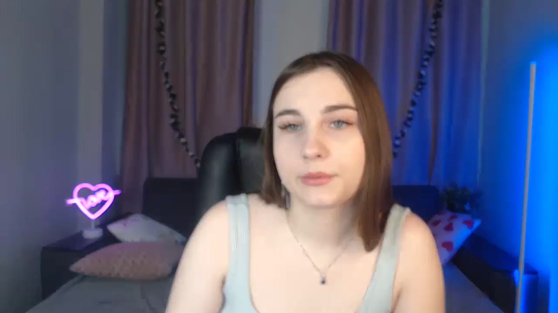 Gallery image thumbnail from LaneyGrey's myfreecams stream on, 11/27/2024, 10:36 image 1 of 20