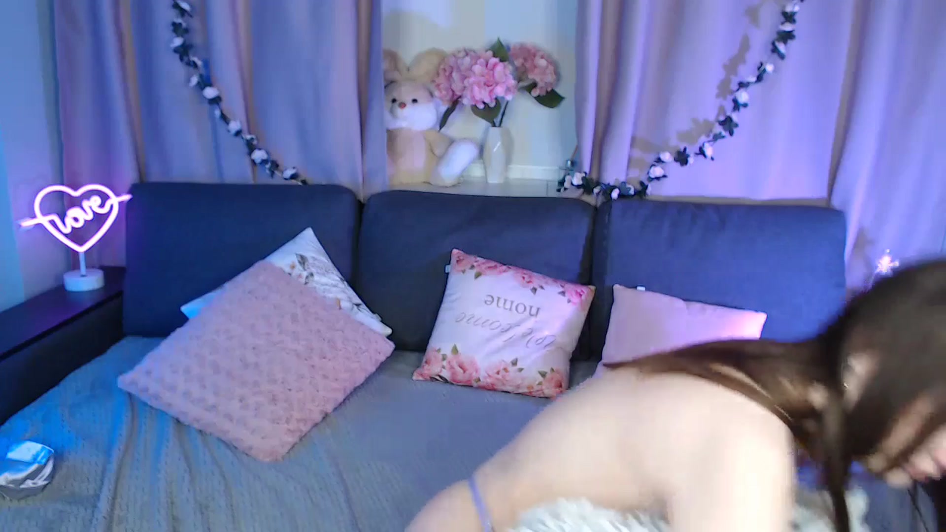 Gallery image thumbnail from LaneyGrey's myfreecams stream on, 12/09/2024, 13:05 image 11 of 20