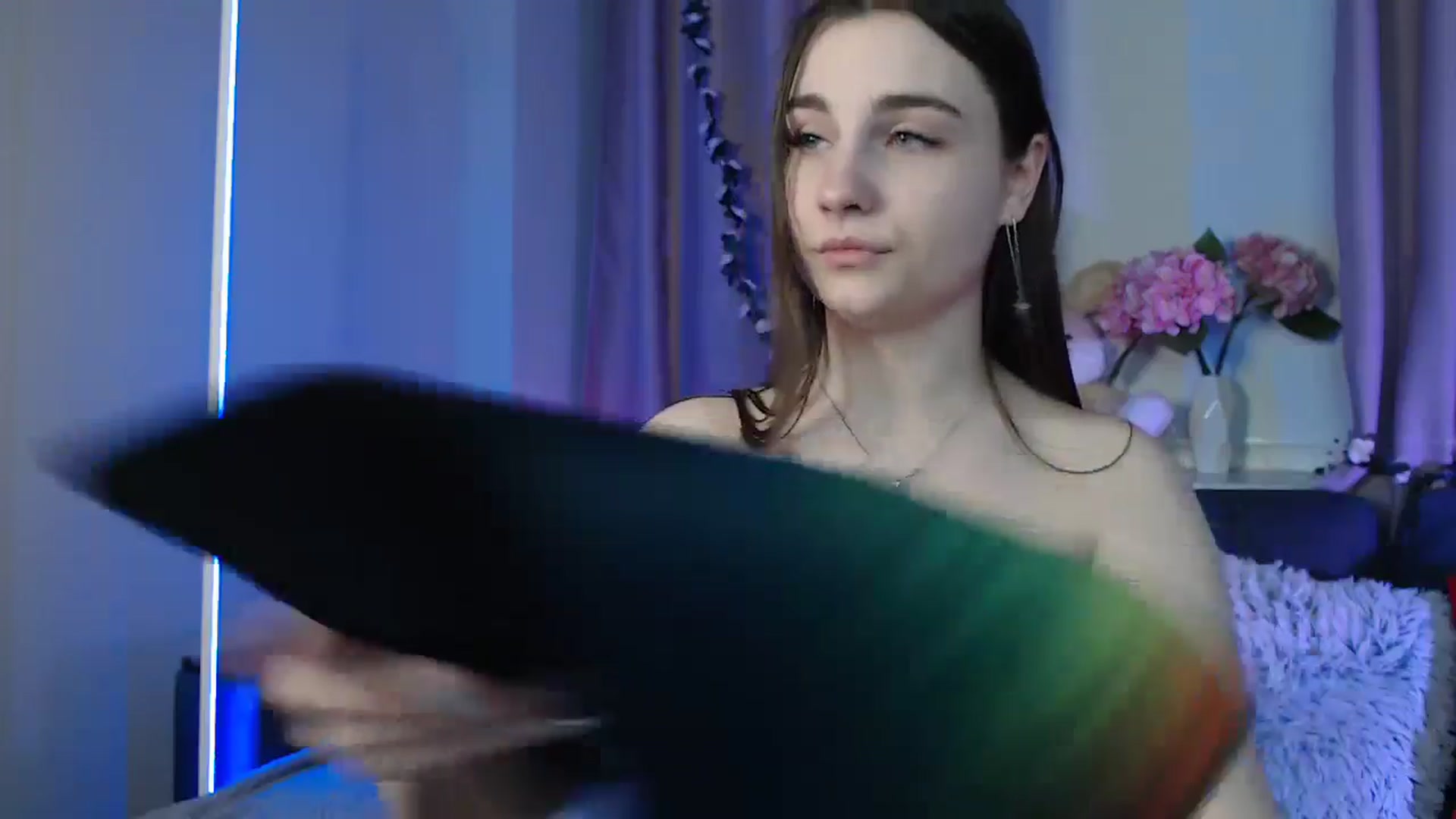 Gallery image thumbnail from LaneyGrey's myfreecams stream on, 12/15/2024, 14:58 image 11 of 20