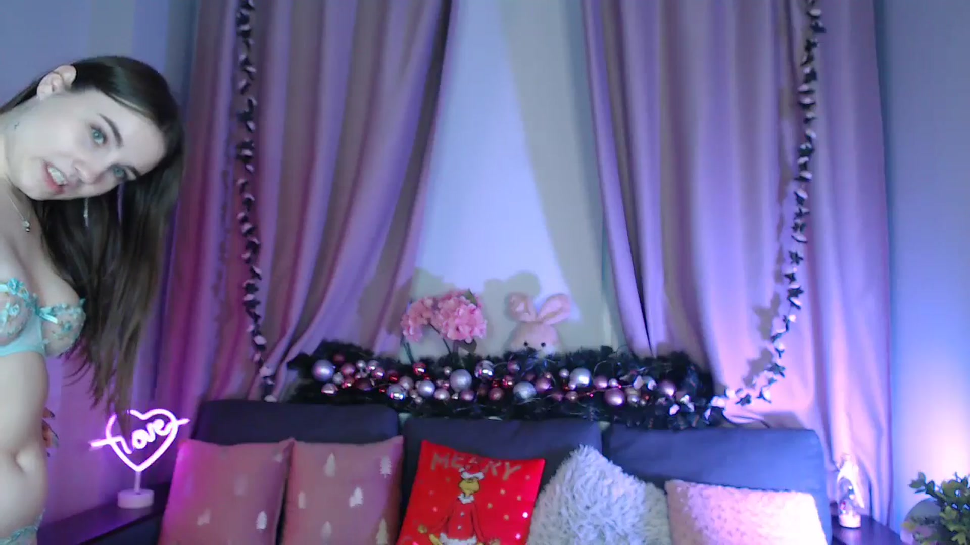 Gallery image thumbnail from LaneyGrey's myfreecams stream on, 12/21/2024, 13:59 image 12 of 20
