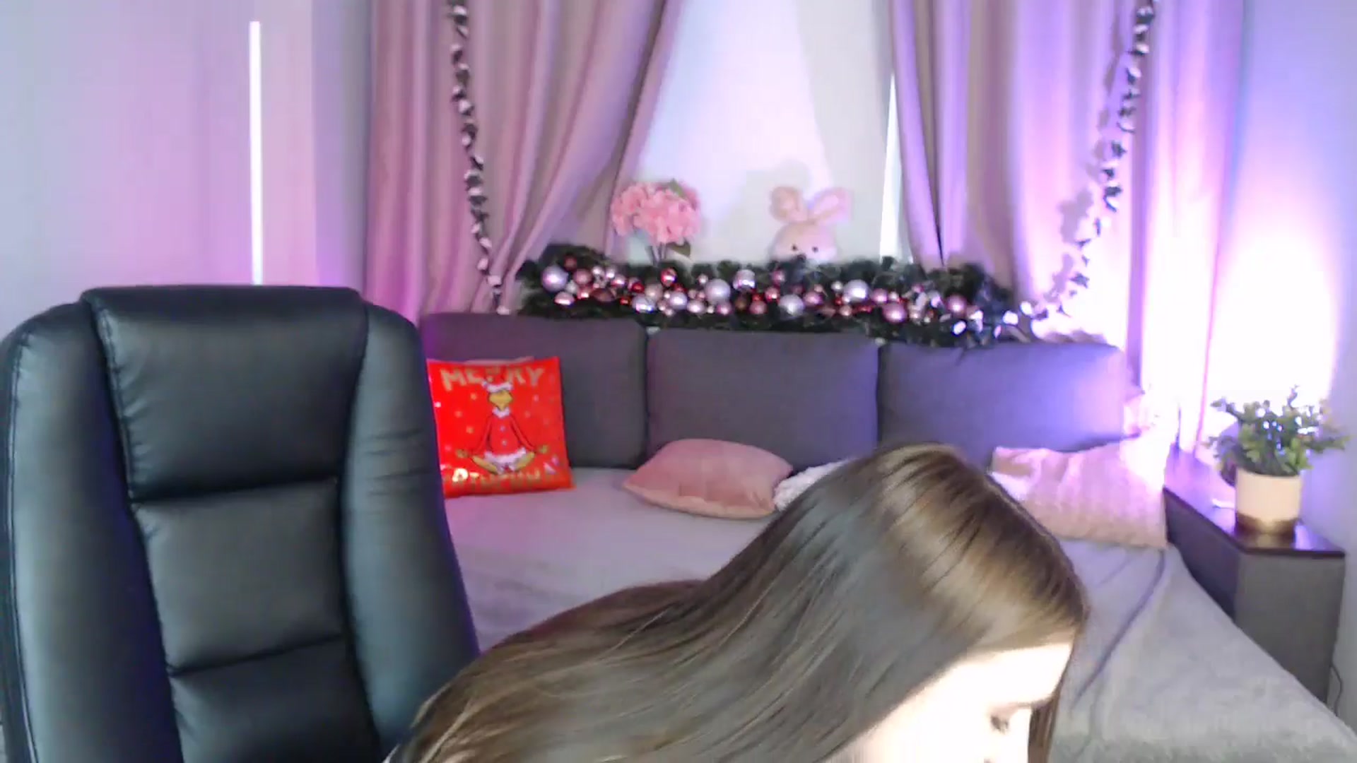 Gallery image thumbnail from LaneyGrey's myfreecams stream on, 12/23/2024, 09:39 image 14 of 20