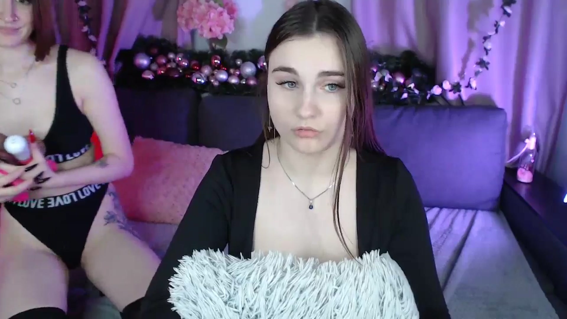 Gallery image thumbnail from LaneyGrey's myfreecams stream on, 01/05/2025, 13:18 image 18 of 20