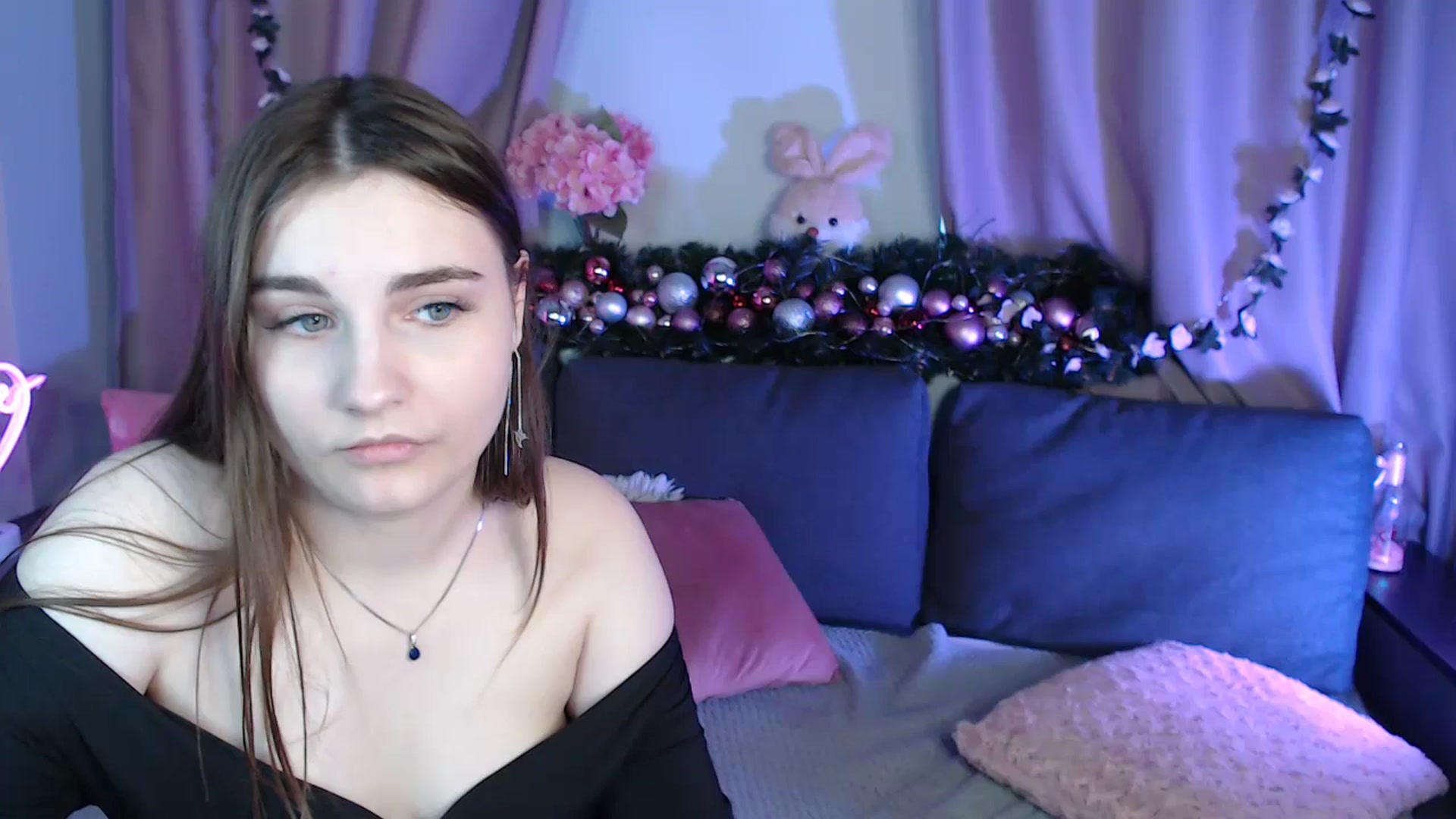 Gallery image thumbnail from LaneyGrey's myfreecams stream on, 01/10/2025, 13:50 image 8 of 20