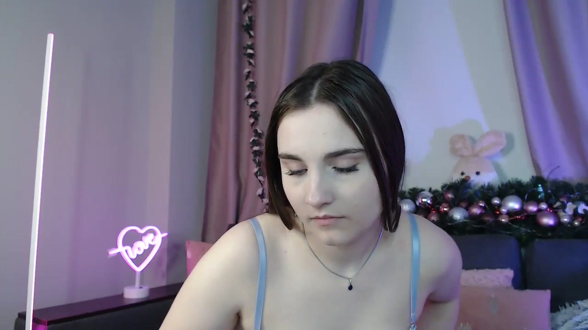 Gallery image thumbnail from LaneyGrey's myfreecams stream on, 01/15/2025, 10:53 image 15 of 20