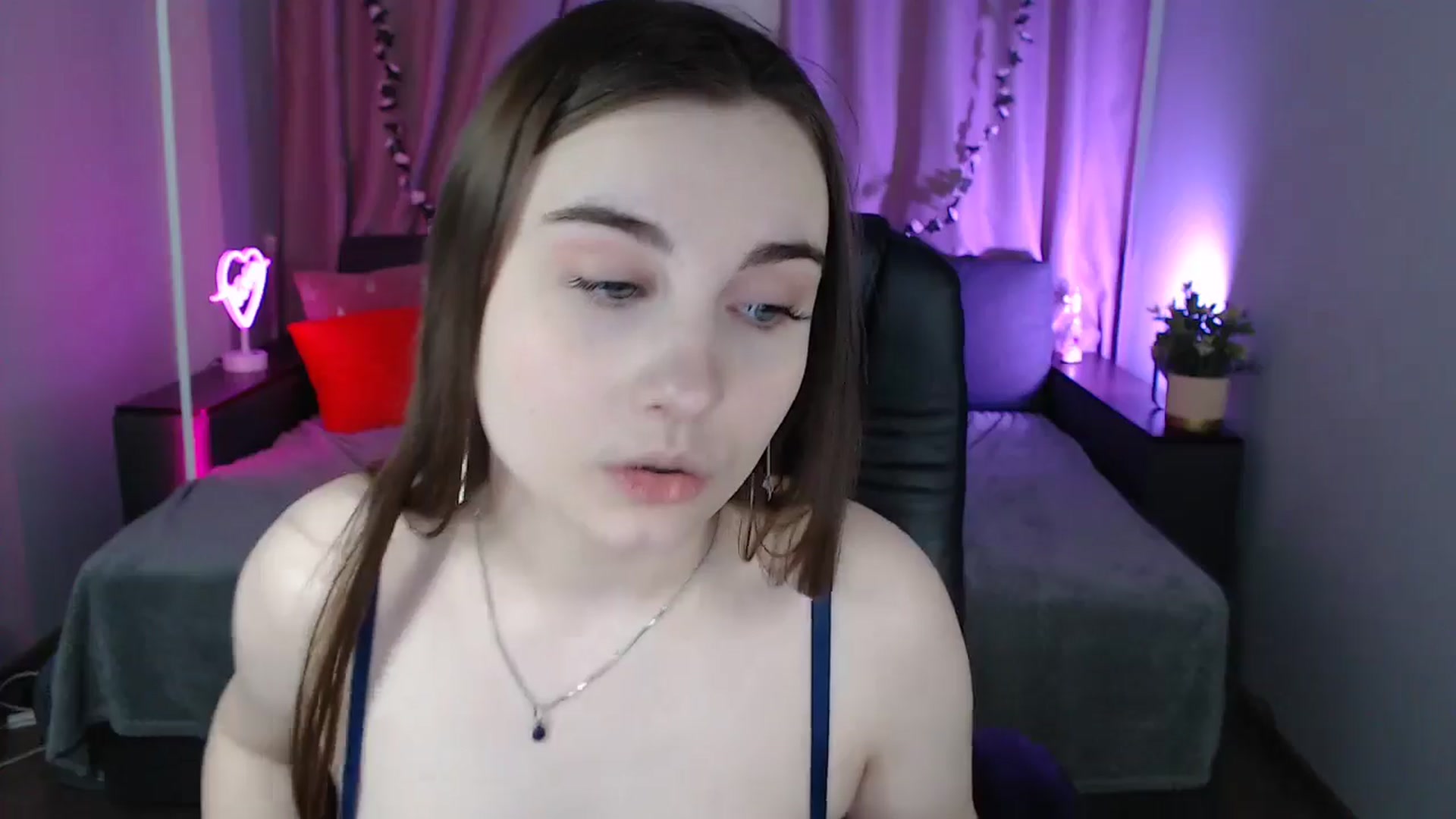 Gallery image thumbnail from LaneyGrey's myfreecams stream on, 01/17/2025, 11:11 image 14 of 20