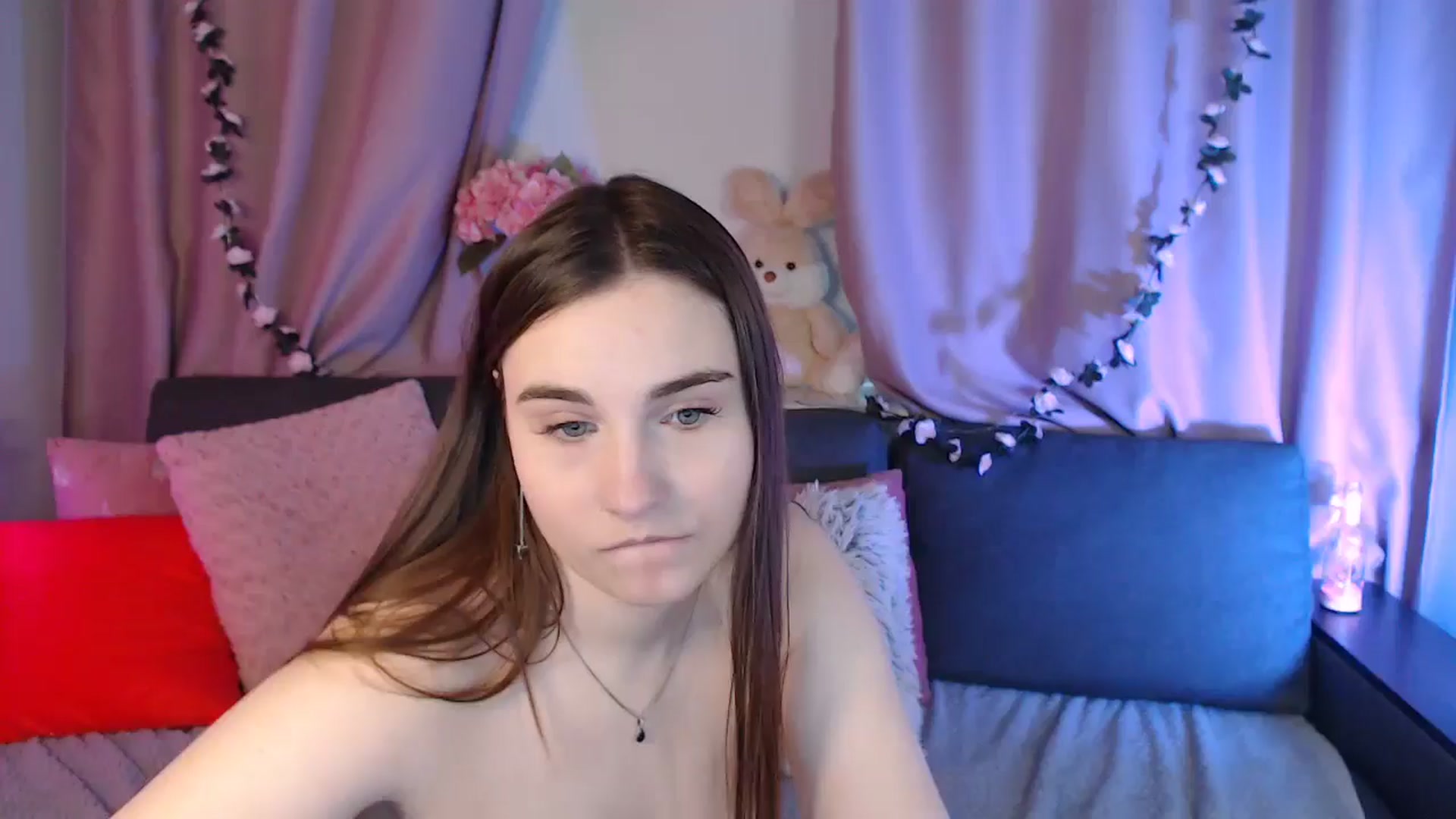 Gallery image thumbnail from LaneyGrey's myfreecams stream on, 01/18/2025, 13:22 image 15 of 20