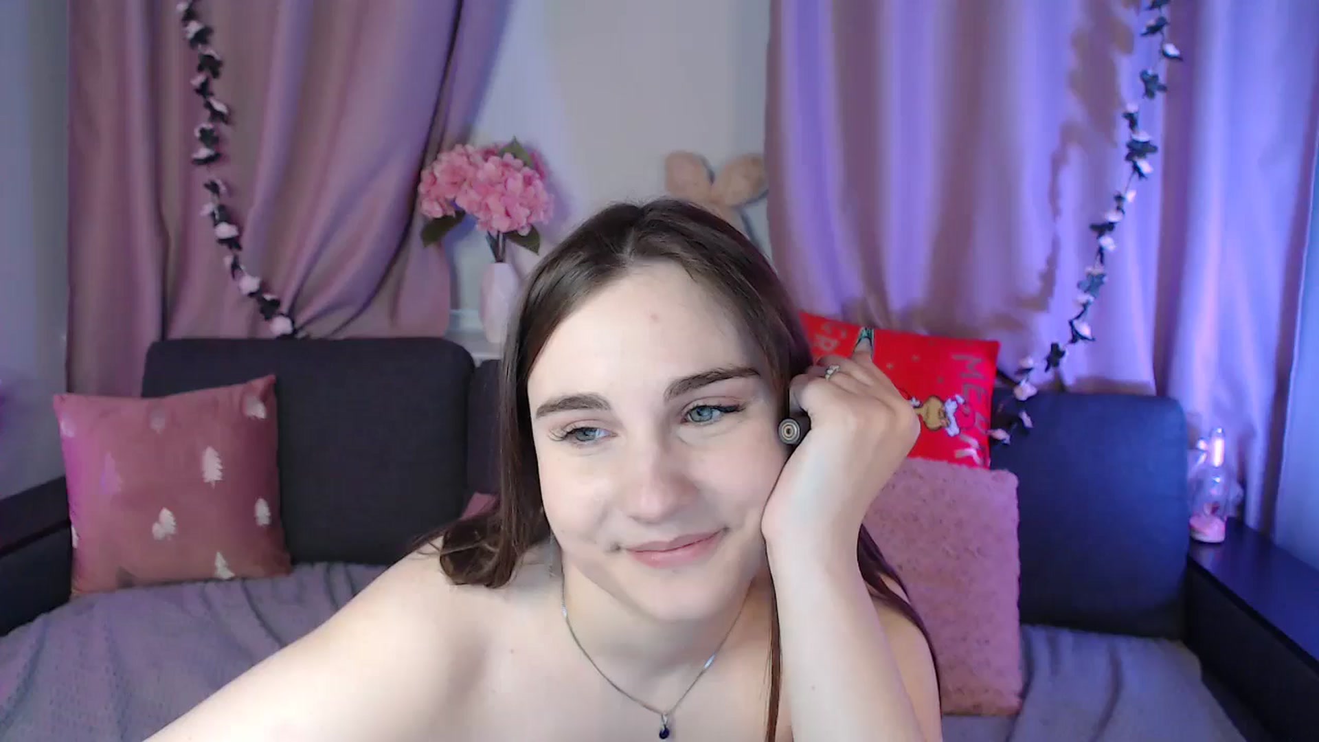 Gallery image thumbnail from LaneyGrey's myfreecams stream on, 01/20/2025, 13:58 image 8 of 20