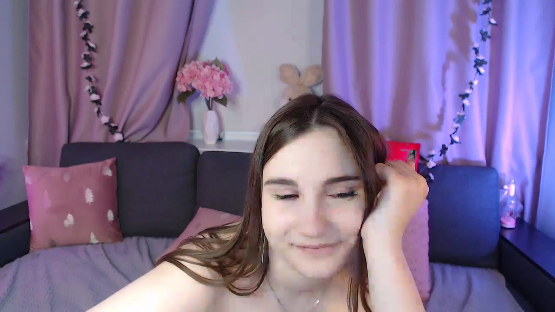 Gallery image thumbnail from LaneyGrey's myfreecams stream on, 01/20/2025, 13:58 image 12 of 20
