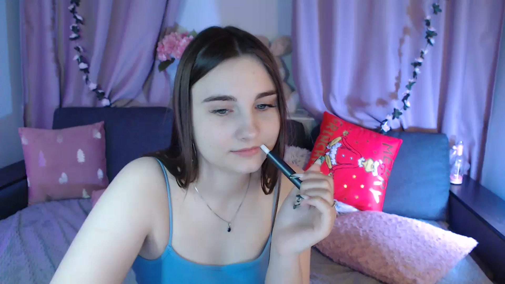Gallery image thumbnail from LaneyGrey's myfreecams stream on, 01/22/2025, 13:32 image 4 of 20