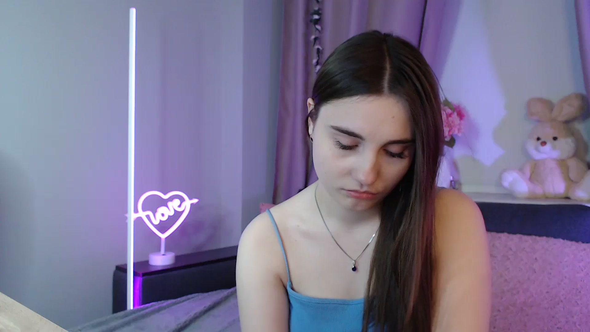 Gallery image thumbnail from LaneyGrey's myfreecams stream on, 01/22/2025, 15:00 image 3 of 20