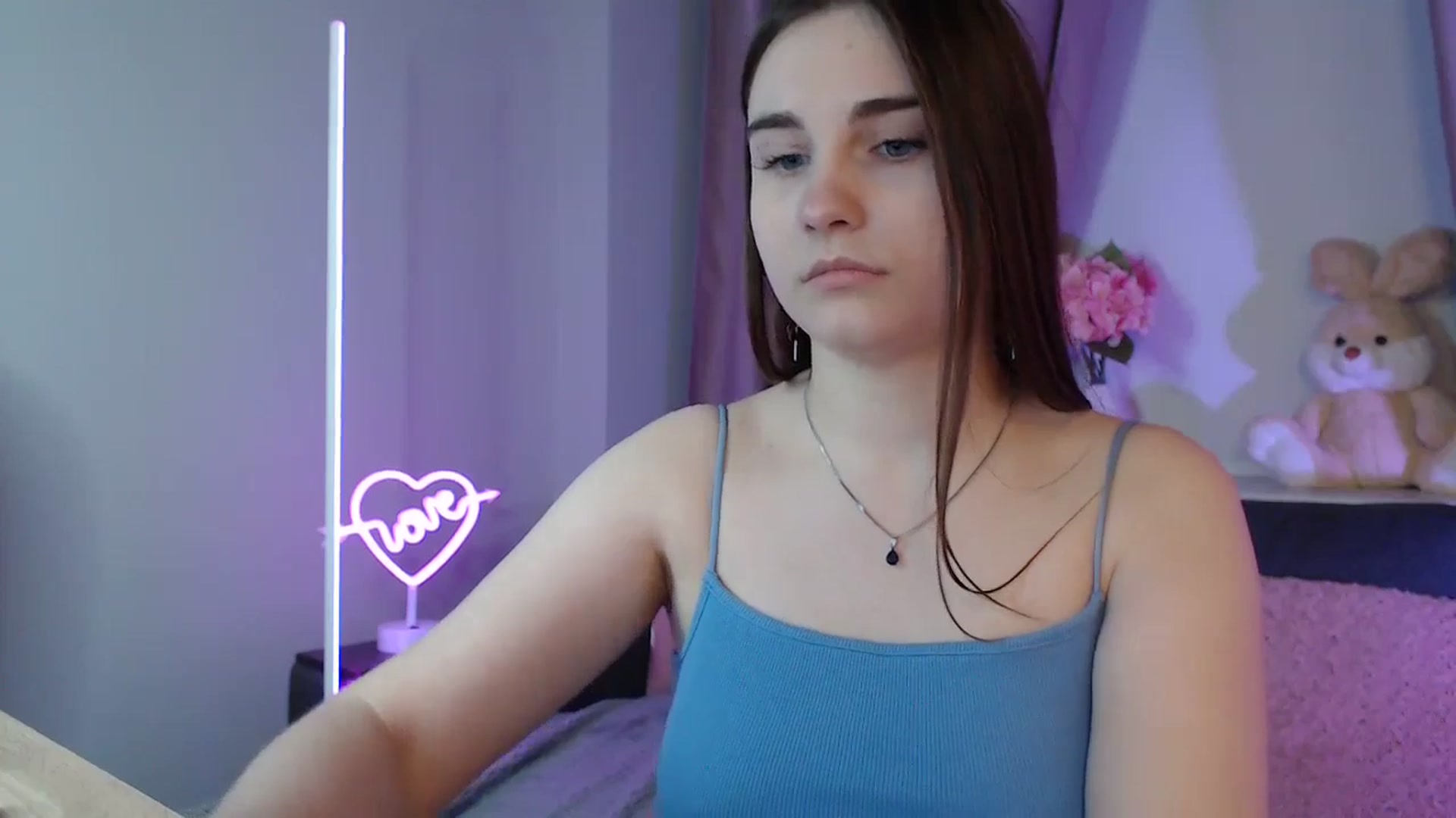 Gallery image thumbnail from LaneyGrey's myfreecams stream on, 01/22/2025, 15:00 image 6 of 20