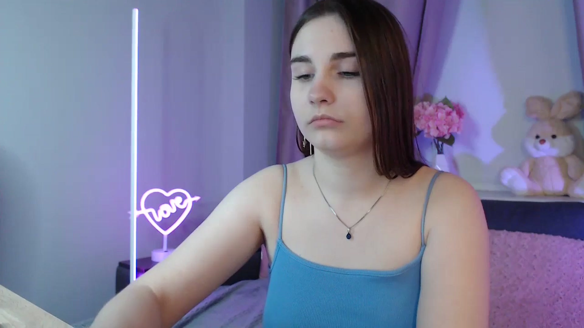 Gallery image thumbnail from LaneyGrey's myfreecams stream on, 01/22/2025, 15:00 image 9 of 20