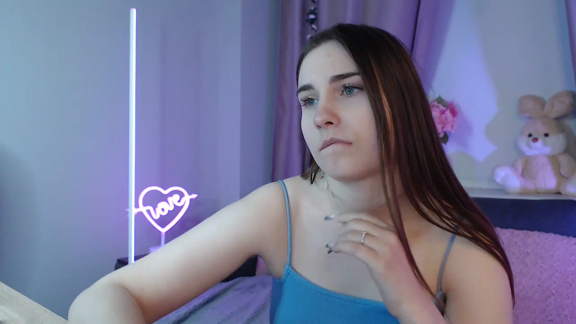 Gallery image thumbnail from LaneyGrey's myfreecams stream on, 01/22/2025, 15:00 image 12 of 20