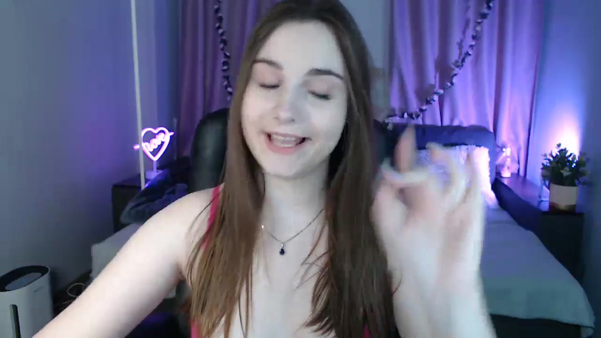 Gallery image thumbnail from LaneyGrey's myfreecams stream on, 01/31/2025, 09:13 image 5 of 20