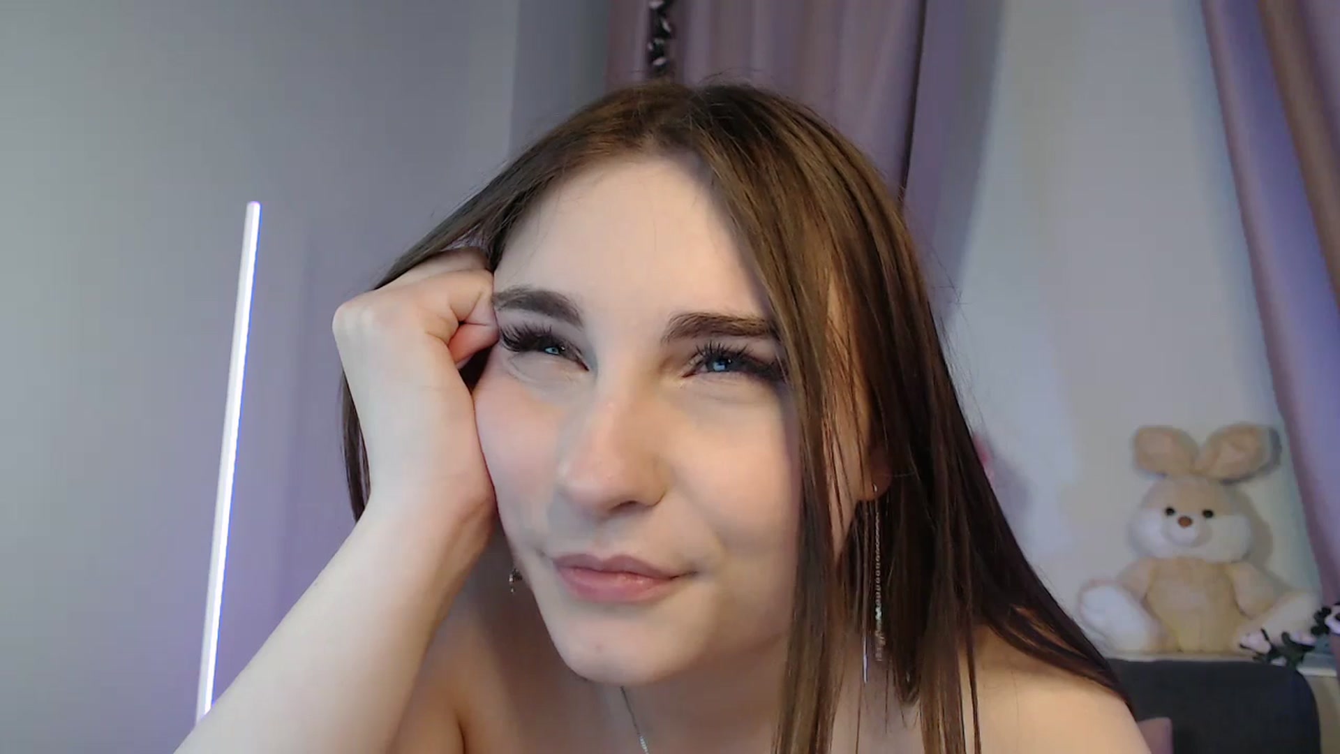 Gallery image thumbnail from LaneyGrey's myfreecams stream on, 02/01/2025, 13:14 image 15 of 20