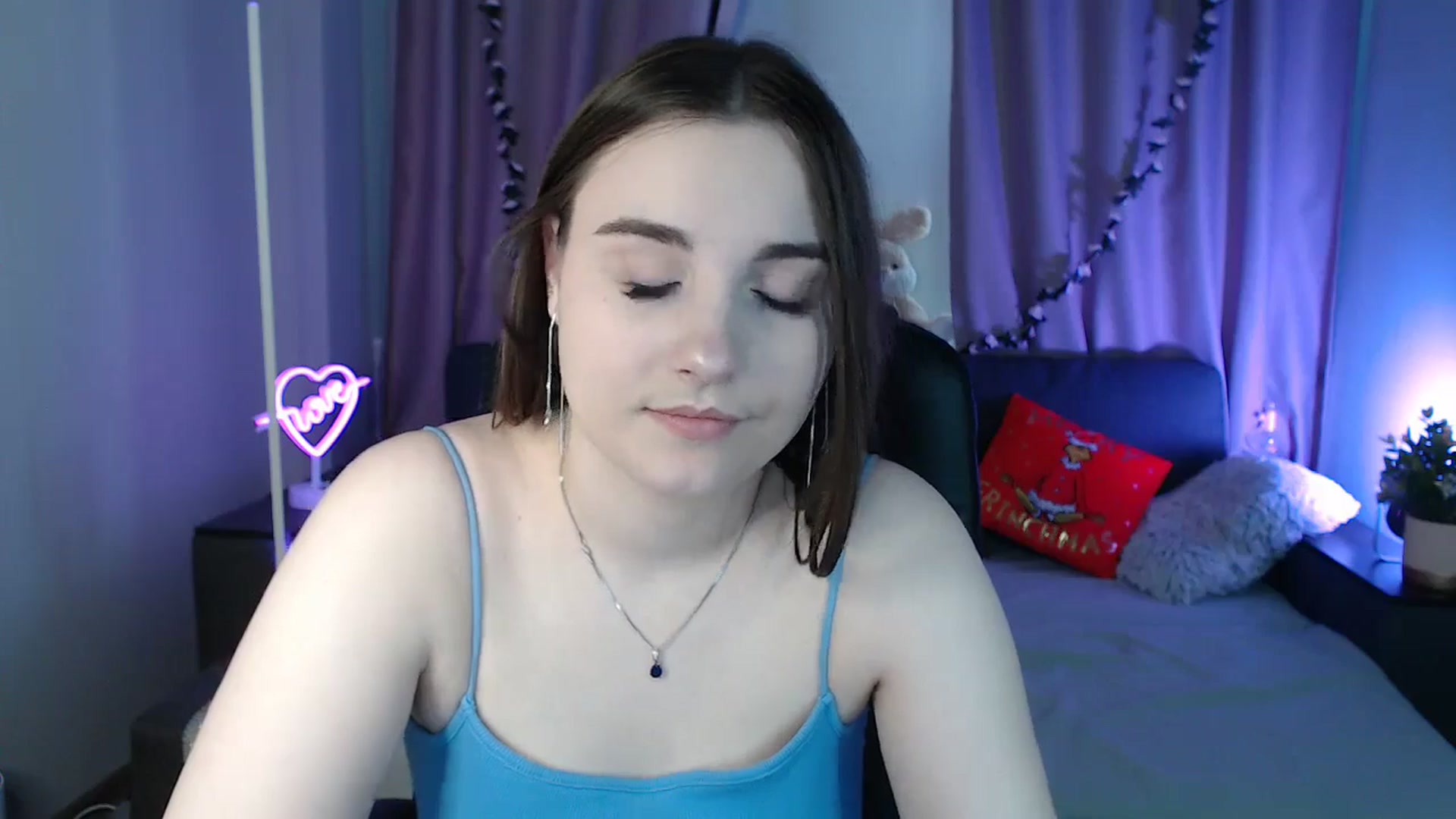 Gallery image thumbnail from LaneyGrey's myfreecams stream on, 02/02/2025, 10:28 image 4 of 20