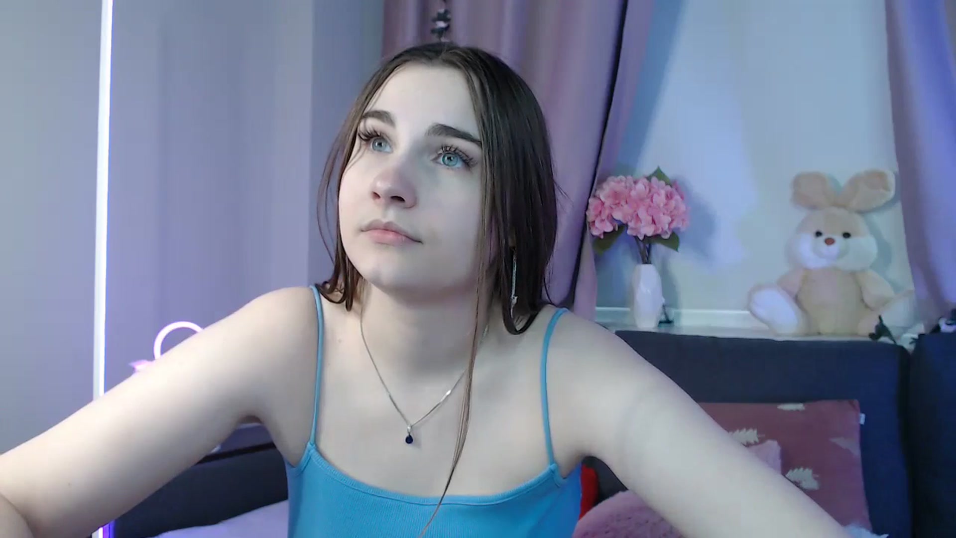 Gallery image thumbnail from LaneyGrey's myfreecams stream on, 02/02/2025, 13:57 image 6 of 20