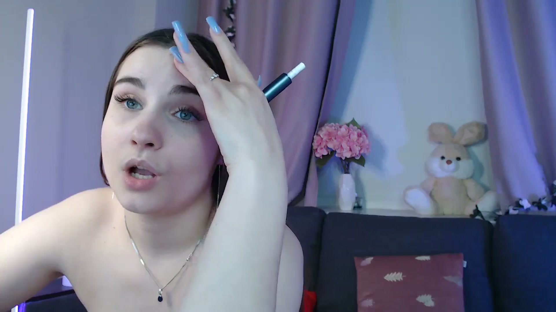 Gallery image thumbnail from LaneyGrey's myfreecams stream on, 02/02/2025, 14:38 image 16 of 20