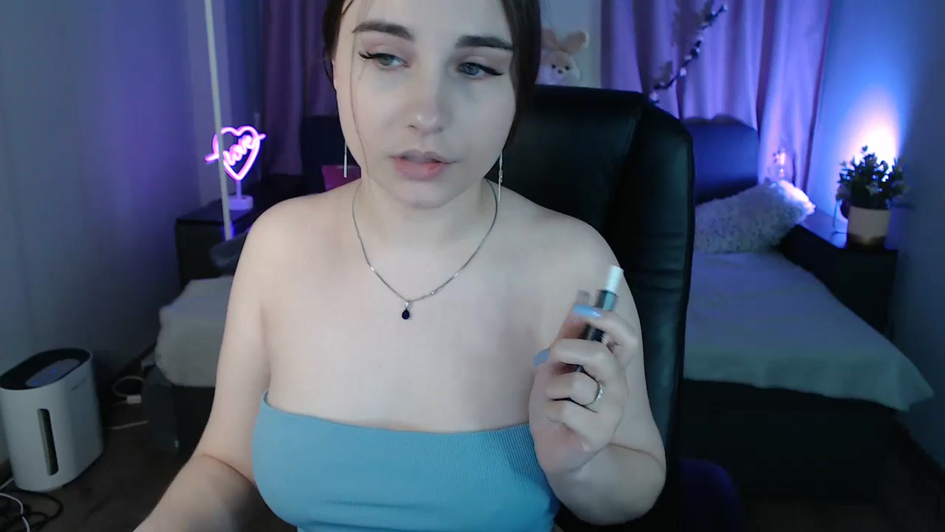 Gallery image thumbnail from LaneyGrey's myfreecams stream on, 02/04/2025, 12:09 image 20 of 20