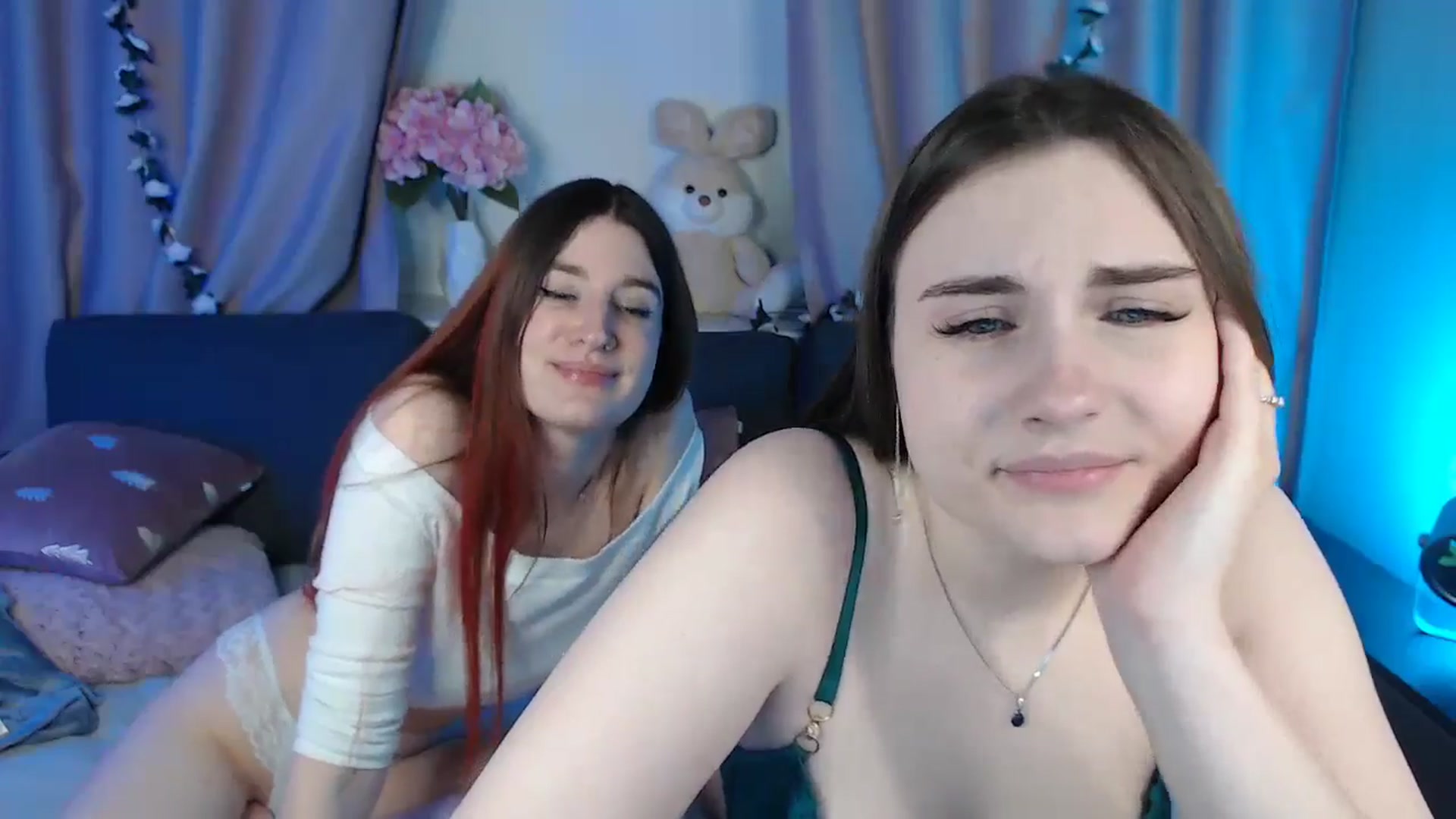 Gallery image thumbnail from LaneyGrey's myfreecams stream on, 02/07/2025, 14:52 image 11 of 20