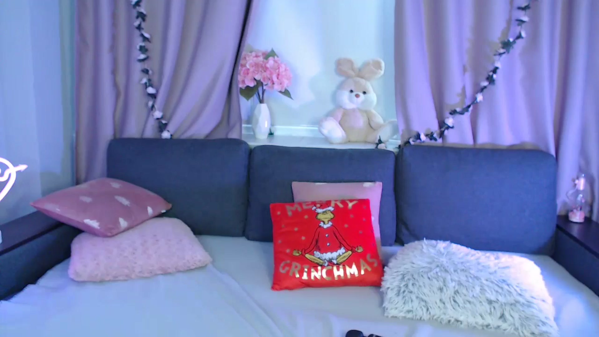 Gallery image thumbnail from LaneyGrey's myfreecams stream on, 02/10/2025, 11:17 image 5 of 20