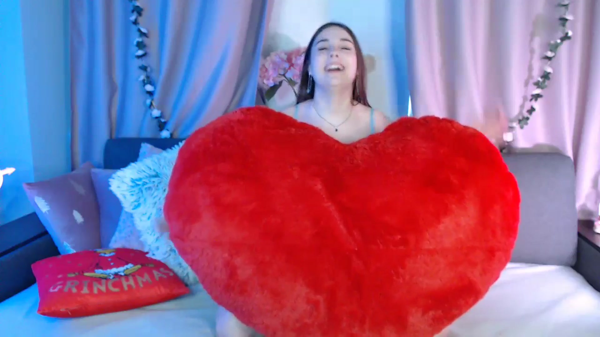 Gallery image thumbnail from LaneyGrey's myfreecams stream on, 02/15/2025, 11:34 image 14 of 20