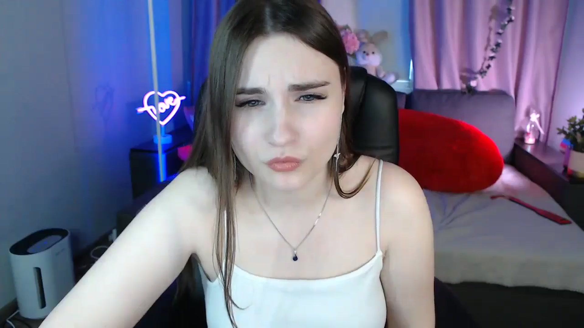 Gallery image thumbnail from LaneyGrey's myfreecams stream on, 02/17/2025, 12:00 image 18 of 20