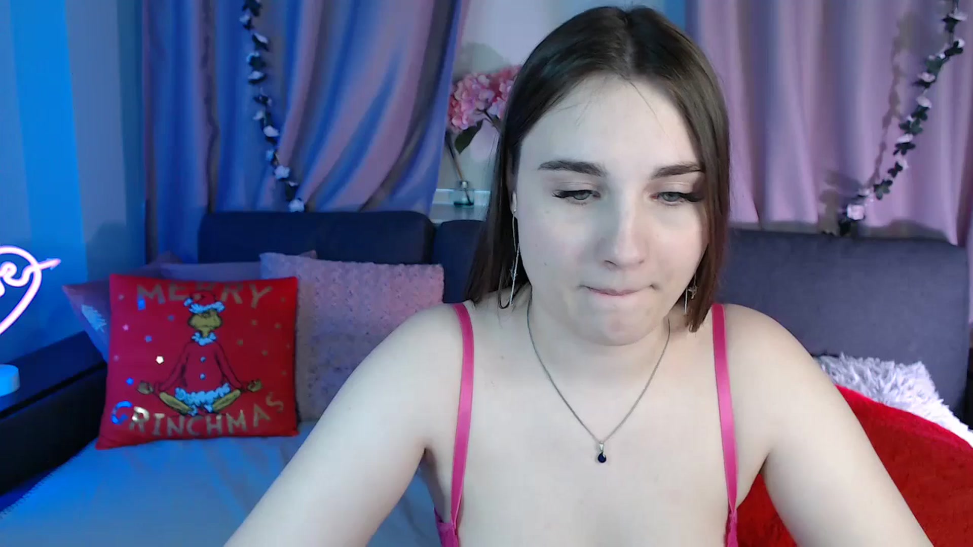 Gallery image thumbnail from LaneyGrey's myfreecams stream on, 02/23/2025, 12:28 image 7 of 20