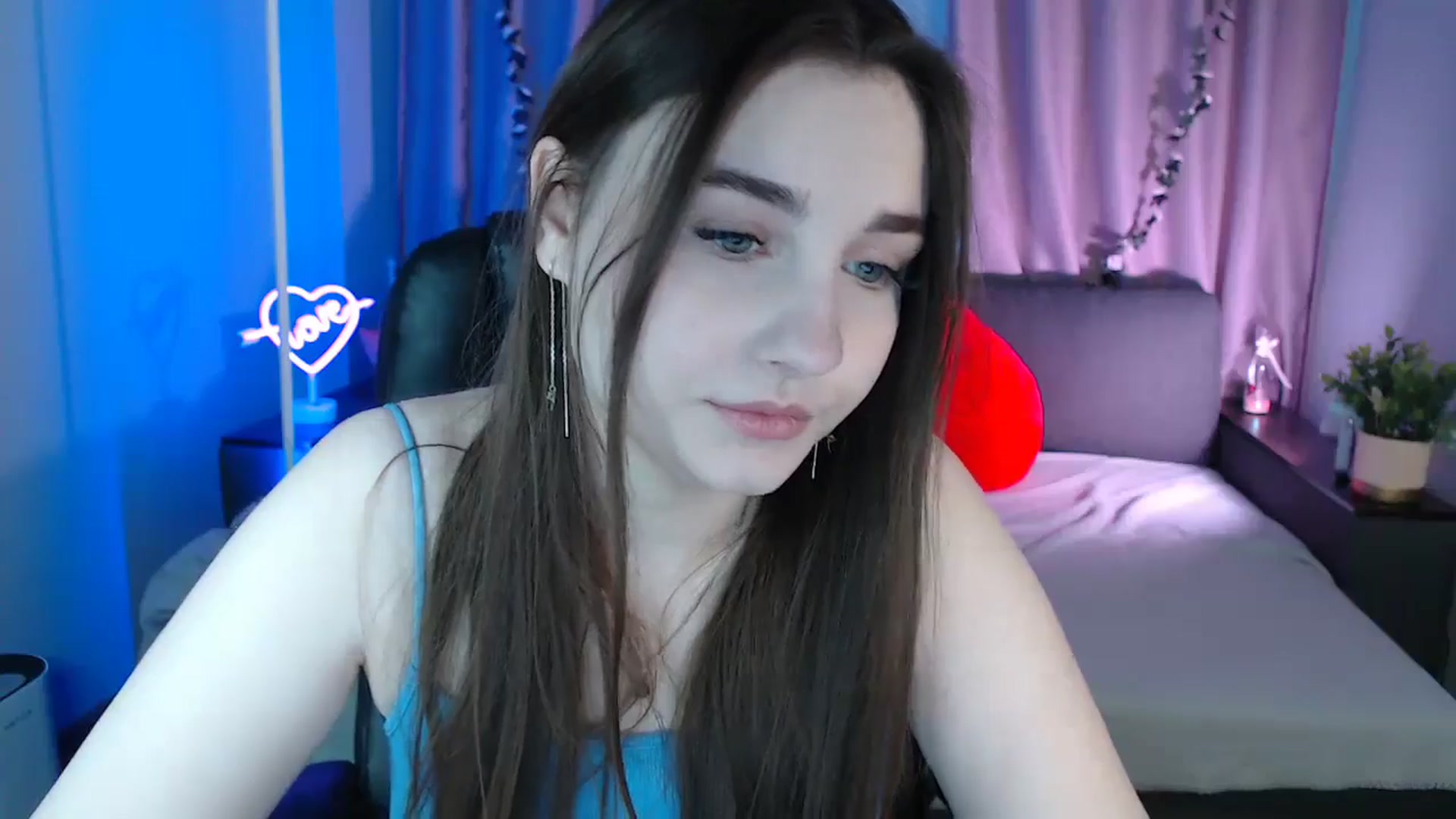 Gallery image thumbnail from LaneyGrey's myfreecams stream on, 02/25/2025, 09:27 image 5 of 20