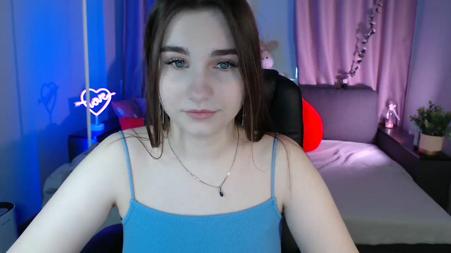 Gallery image thumbnail from LaneyGrey's myfreecams stream on, 02/25/2025, 09:27 image 9 of 20
