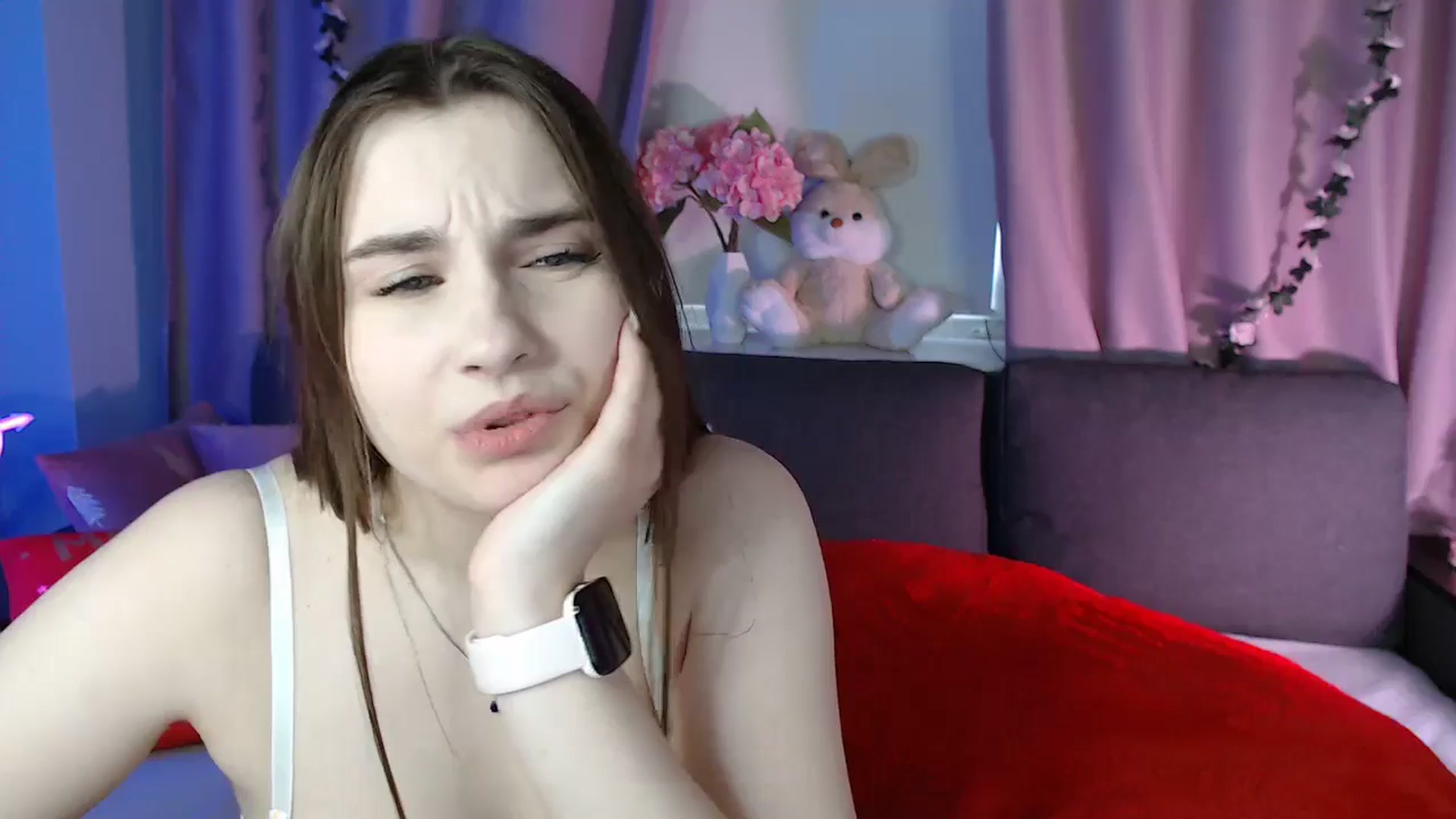 Gallery image thumbnail from LaneyGrey's myfreecams stream on, 02/26/2025, 10:59 image 16 of 20