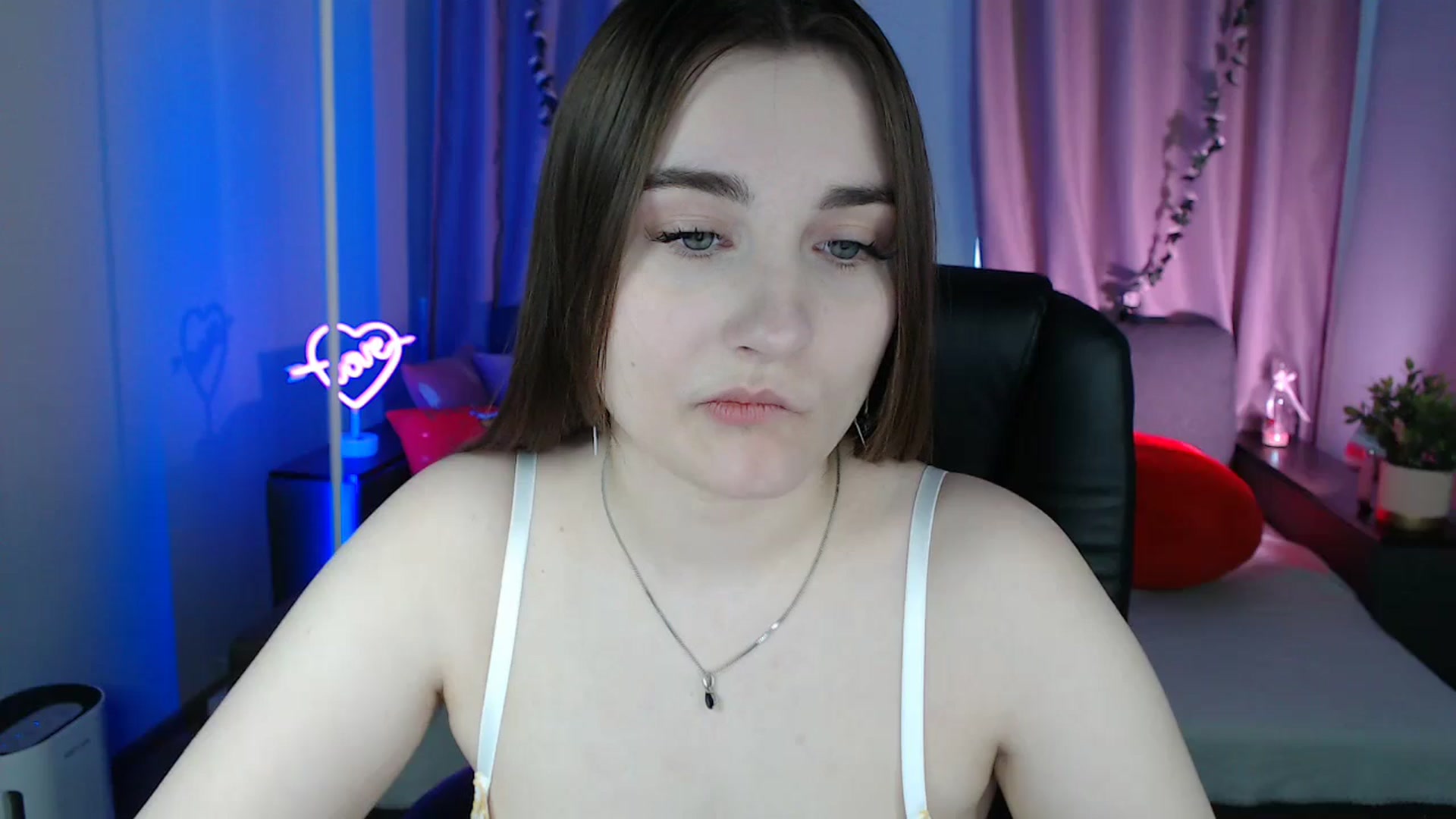 Gallery image thumbnail from LaneyGrey's myfreecams stream on, 02/26/2025, 11:34 image 4 of 20
