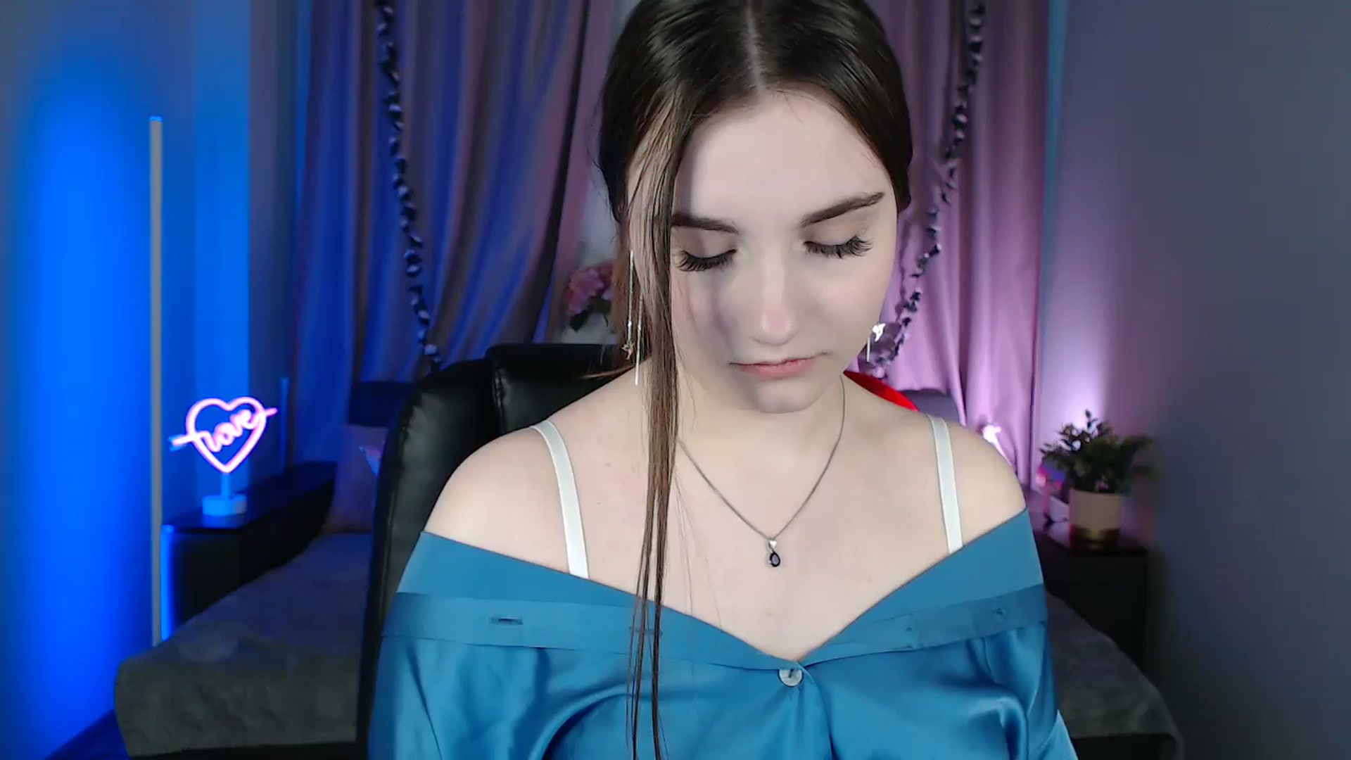 Gallery image thumbnail from LaneyGrey's myfreecams stream on, 02/28/2025, 10:36 image 13 of 20