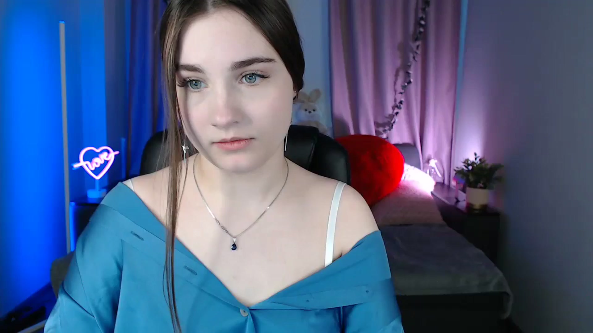 Gallery image thumbnail from LaneyGrey's myfreecams stream on, 02/28/2025, 10:36 image 11 of 20
