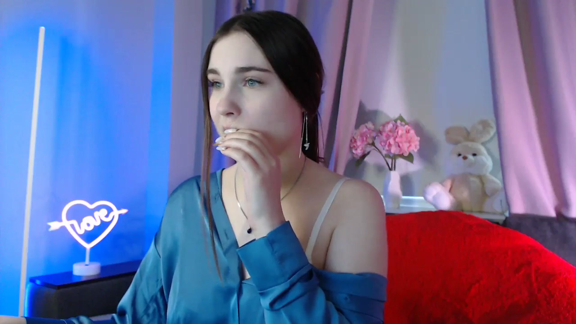 Gallery image thumbnail from LaneyGrey's myfreecams stream on, 02/28/2025, 11:44 image 5 of 20