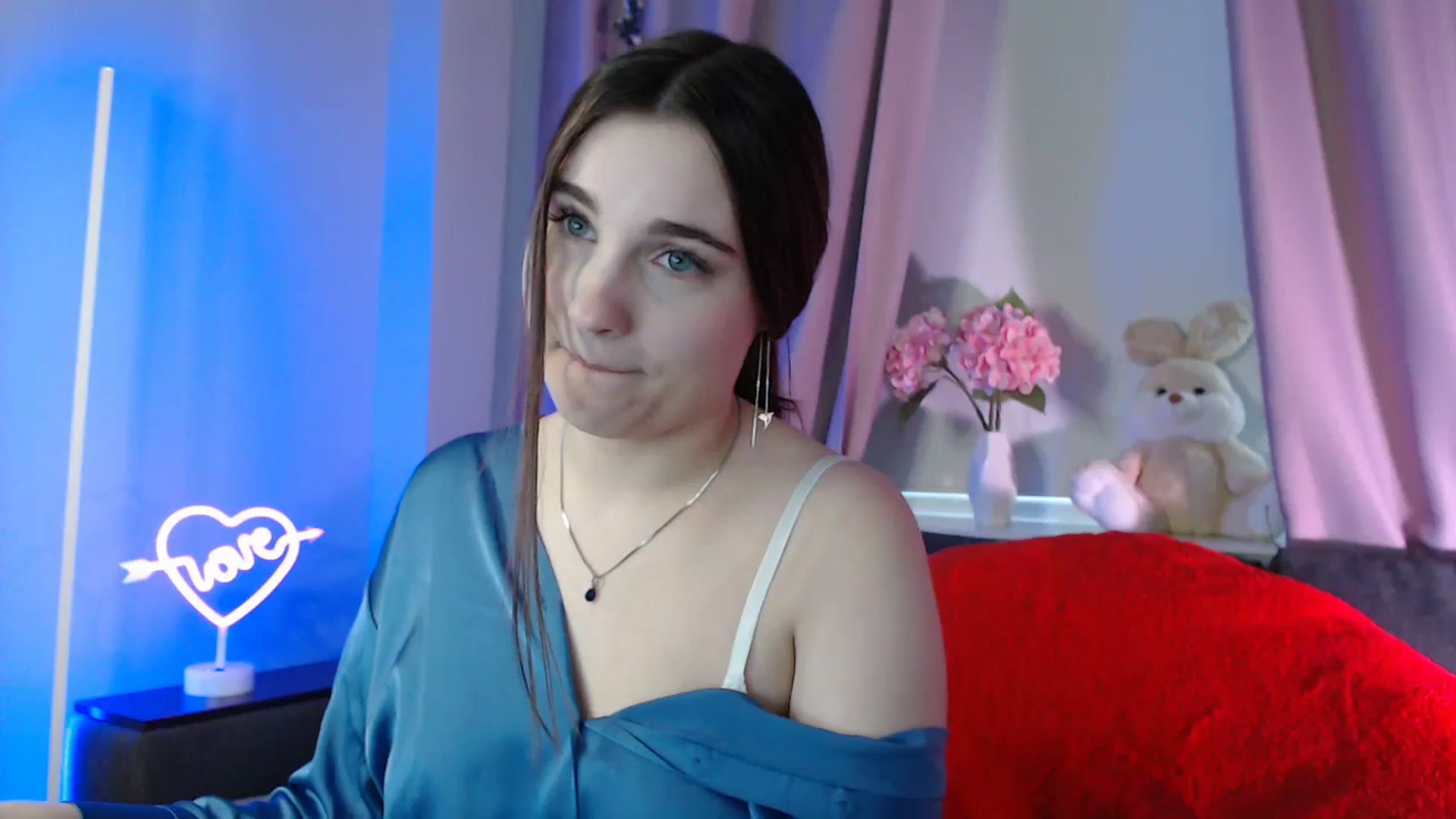Gallery image thumbnail from LaneyGrey's myfreecams stream on, 02/28/2025, 11:44 image 4 of 20