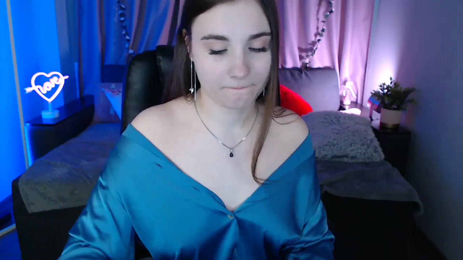 Gallery image thumbnail from LaneyGrey's myfreecams stream on, 02/28/2025, 12:04 image 5 of 20