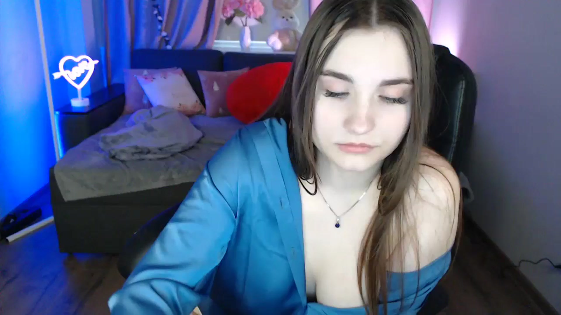 Gallery image thumbnail from LaneyGrey's myfreecams stream on, 02/28/2025, 12:30 image 19 of 20