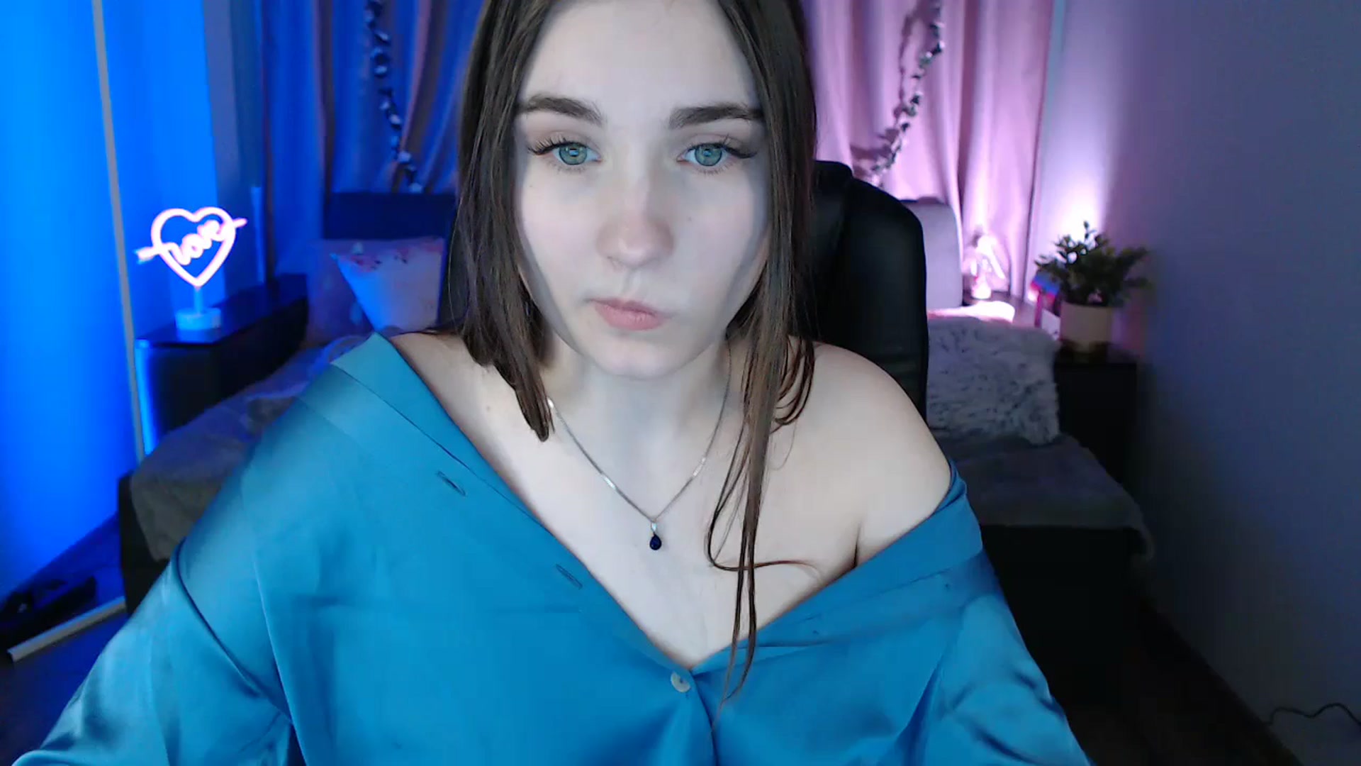 Gallery image thumbnail from LaneyGrey's myfreecams stream on, 02/28/2025, 12:30 image 1 of 20